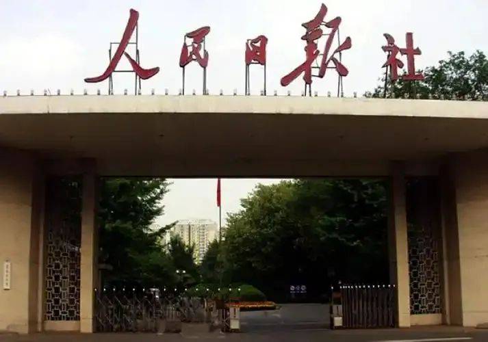 陈梓萱：在汽车江湖与时代褶皱里做清醒的「